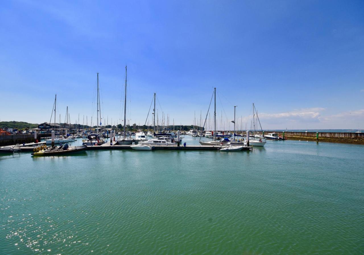Villa Harbour Life Yarmouth  Exterior foto