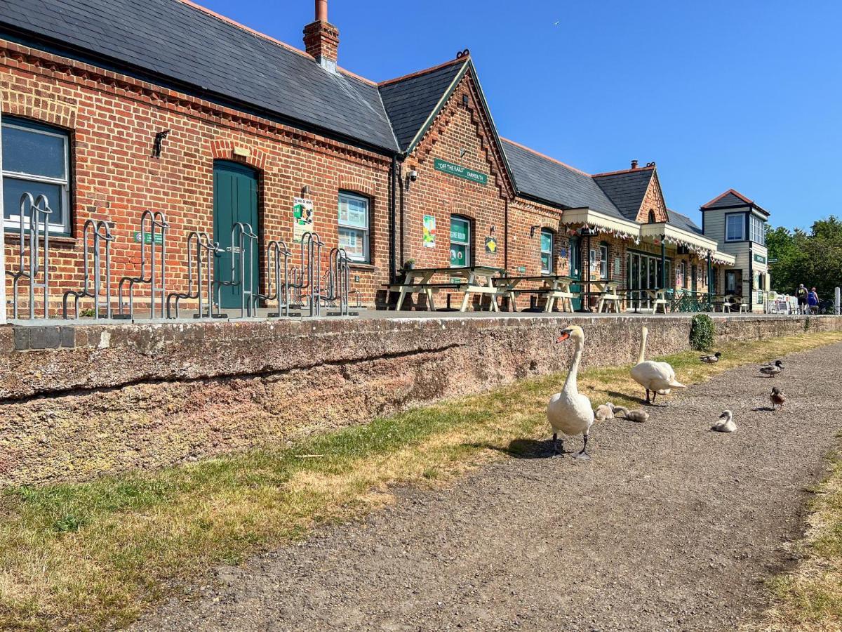 Villa Harbour Life Yarmouth  Exterior foto